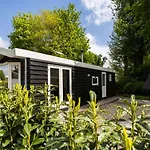 Op De Veluwe Met Sfeervolle Pelletkachel Σαλέ *