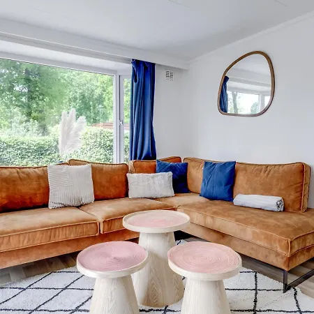 Op De Veluwe Met Sfeervolle Pelletkachel بوتِنْ