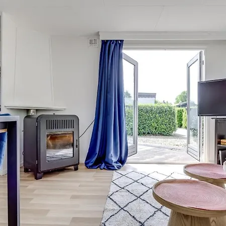 Op De Veluwe Met Sfeervolle Pelletkachel Putten