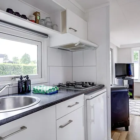 Chalet Op De Veluwe Met Sfeervolle Pelletkachel *