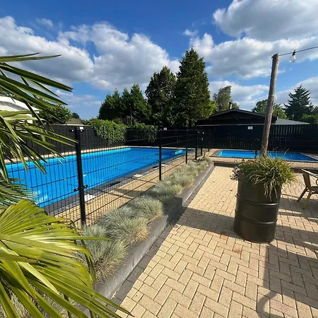 شاليه Op De Veluwe Met Sfeervolle Pelletkachel *